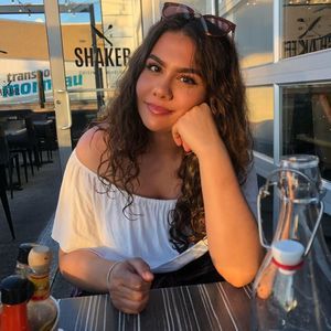 Meet your Posher, Sarah